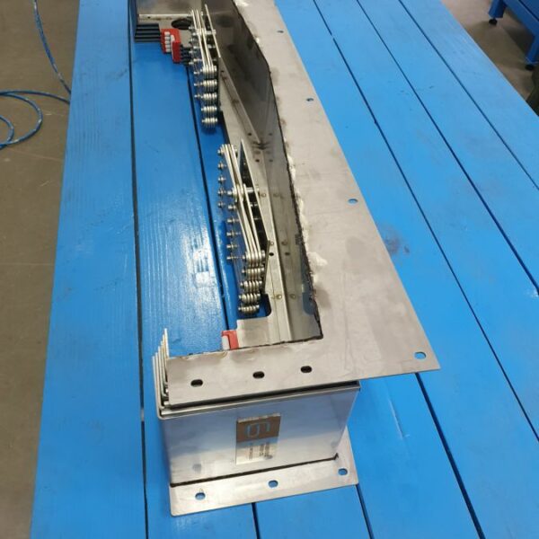 Изработка на нова защита за обработващ център VMC 850E 1 Изработка на нова защита за обработващ център VMC 850E 1