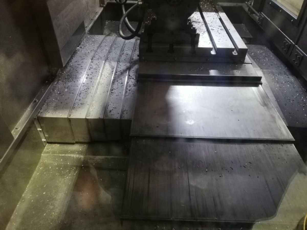 Изработка на нова защита за обработващ център VMC 850E